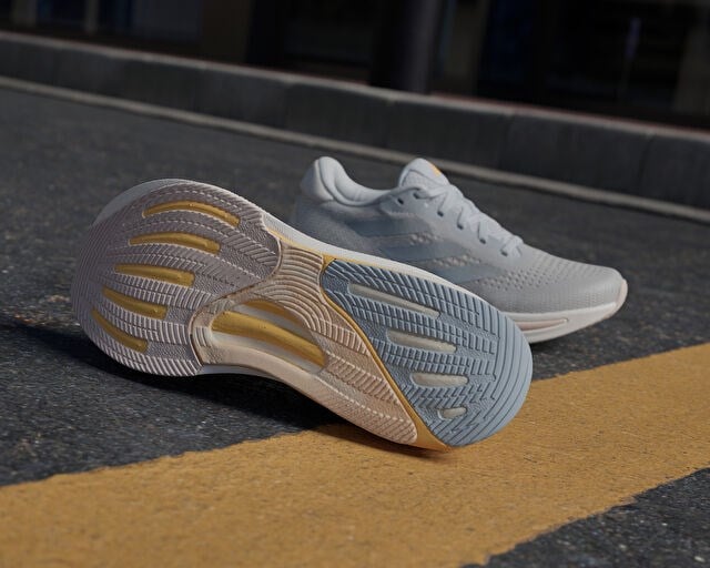 ADIDAS SUPERNOVA RISE W Kadın Koşu Ayakkabısı IG7512 Gri