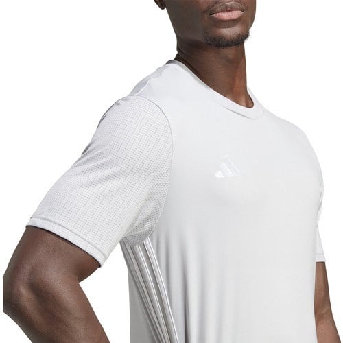 adidas Tabela 23 Jsy Erkek Futbol Forması IA9143 Beyaz Nefes Alabilir Kumaş ve Şık Tasarım