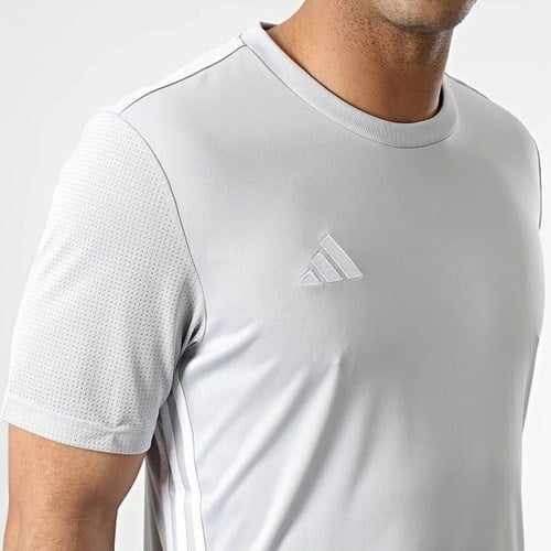 adidas Tabela 23 Jsy Erkek Futbol Forması IA9143 Beyaz Nefes Alabilir Kumaş ve Şık Tasarım