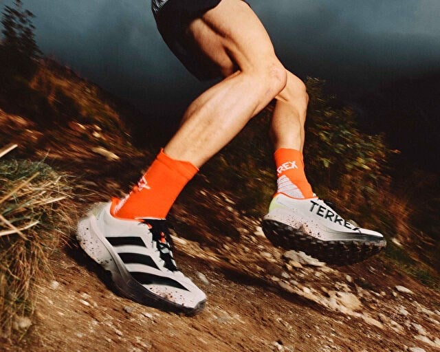 ADIDAS TERREX AGRAVIC 4 Erkek Arazi Tipi Koşu Ayakkabısı KJ8872 Beyaz