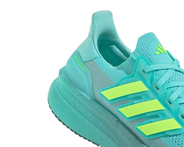 ADIDAS ULTRABOOST 5 Erkek Koşu Ayakkabısı JQ2909 Mavi