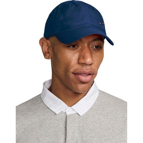 Lacivert Nike Dri Fit Unisex Şapka Ayarlanabilir Tasarım ile Spor Giyimde Şıklık Sunar