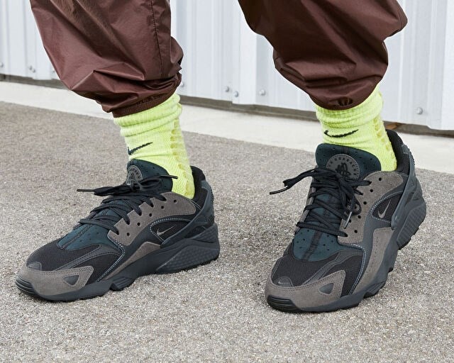 NIKE AIR HUARACHE RUNNER Erkek Günlük Ayakkabı DZ3306-002 Siyah