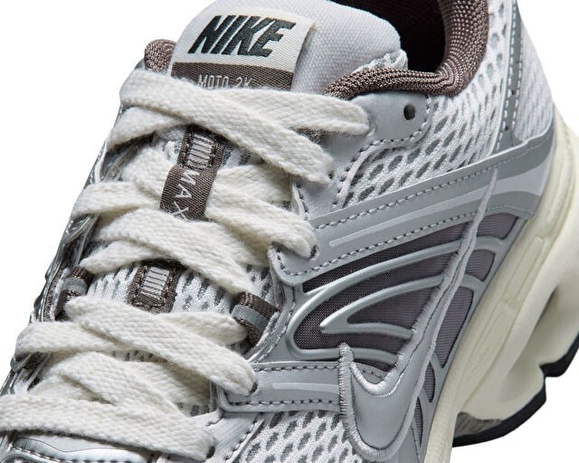 NIKE AIR MAX MOTO 2K (GS) Genç Günlük Ayakkabı IV5764-094 Gri