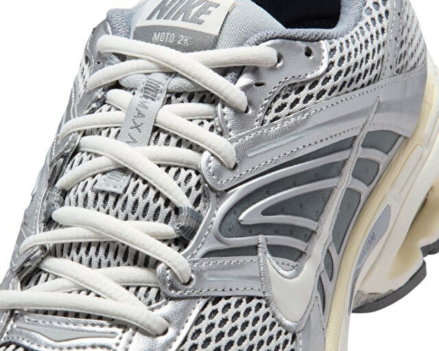 NIKE AIR MAX MOTO 2K Unisex Günlük Ayakkabı IQ7592-077 Siyah