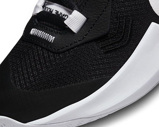 NIKE AIR ZOOM CROSSOVER (GS) Genç Basketbol Ayakkabısı DC5216-005 Siyah