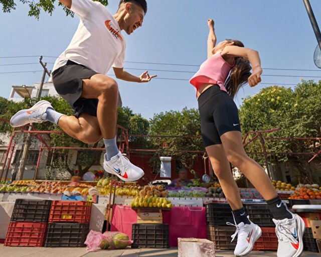 NIKE AIR ZOOM PEGASUS 40 PR Genç Koşu Ayakkabısı FB8866-100 Beyaz
