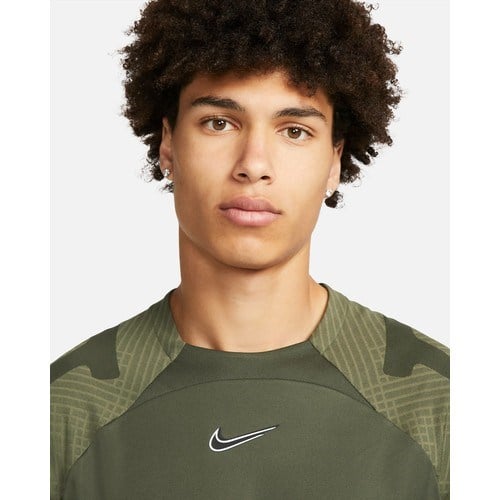 Nike DH8698-325 Dri-Fit Strike Erkek T-Shirt