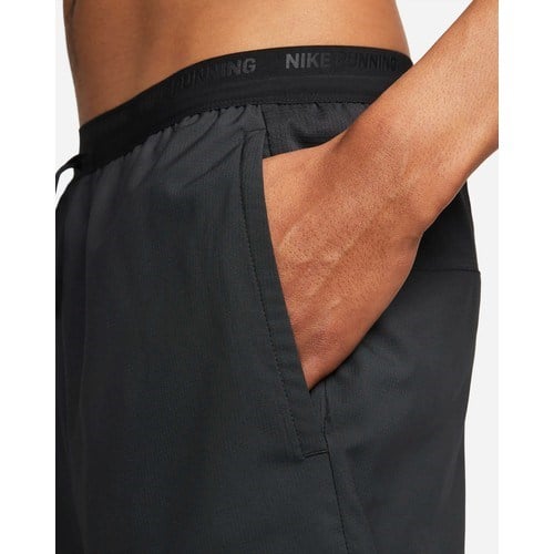 Nike DM4759-010 Dri-Fit Stride Erkek Şort