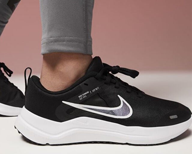 NIKE DOWNSHIFTER 12 NN (GS) Genç Koşu Ayakkabısı DM4194-003 Siyah