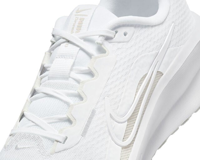 NIKE DOWNSHIFTER 13 Erkek Koşu Ayakkabısı FD6454-100 Beyaz