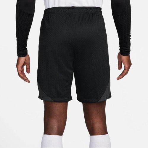 Nike DR2314-010 Dri-Fit Strike Erkek Şort Siyah 2XL Paça Tipi ile Konforlu Spor Giyimi