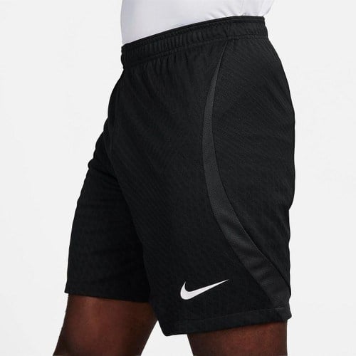 Nike DR2314-010 Dri-Fit Strike Erkek Şort Siyah 2XL Paça Tipi ile Konforlu Spor Giyimi