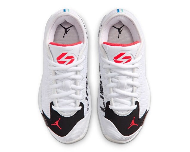 NIKE JORDAN LUKA 77 (GS) Genç Basketbol Ayakkabısı IH0573-101 Beyaz