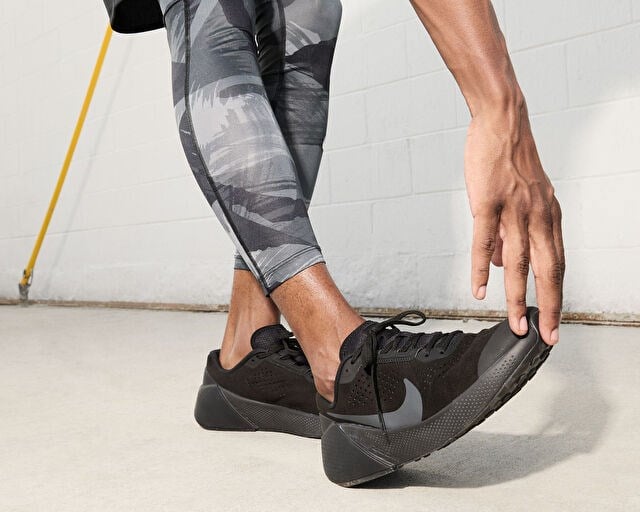 NIKE M AIR ZOOM TR 1 Erkek Antrenman Ayakkabısı DX9016-001 Siyah