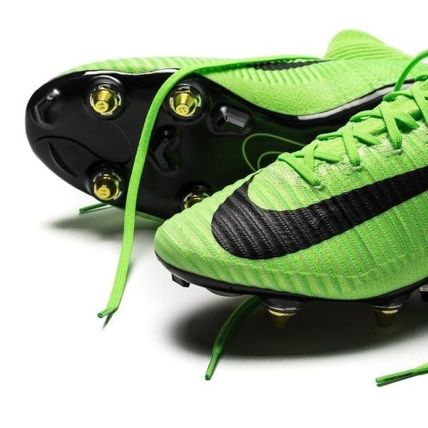 Nike Mercurial Superfly V SG-PRO Anti-Clog Radiation Flare - Electric Green/Black -  889286-303  1