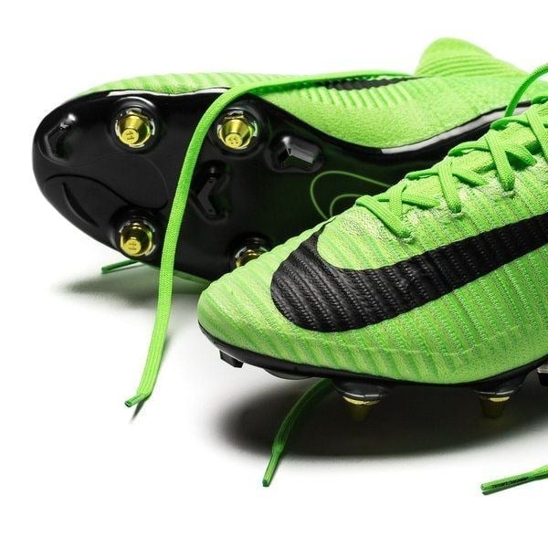 Nike Mercurial Superfly V SG-PRO Anti-Clog Radiation Flare - Electric Green/Black -  889286-303  1