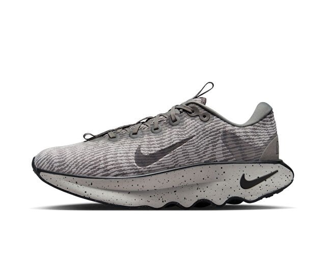 NIKE MOTIVA Erkek Koşu Ayakkabısı DV1237-002 Gri
