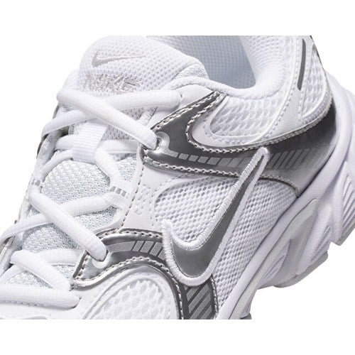 Nike Nıke V5 Rnr (Gs) Genç Günlük Ayakkabı HQ6411-103 Beyaz