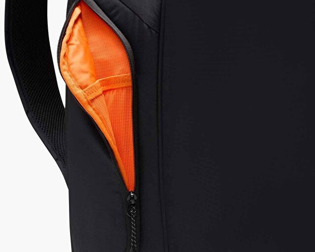 NIKE NK NSW COMMUTE BKPK Sırt Çantası-En: 30 cm, Boy: 48 cm, Derinlik: 13 cm FZ6128-011 Siyah