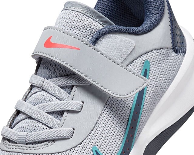 NIKE OMNI MULTI-COURT Çocuk Indoor/Salon Ayakkabısı DM9026-010 Çok Renkli