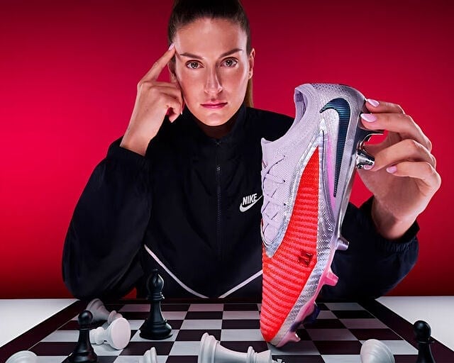 NIKE PHANTOM 6 LOW ELITE FG AP Erkek Çim Zemin Kramponu IB5141-600 Kırmızı