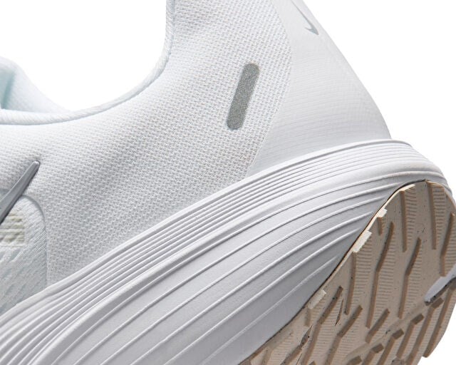 NIKE QUEST 7 Erkek Koşu Ayakkabısı IM6368-102 Beyaz