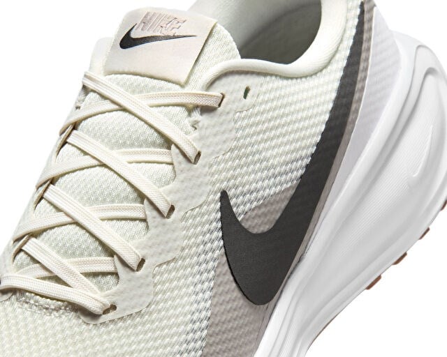 NIKE REVOLUTION 8 Erkek Koşu Ayakkabısı HJ9198-005 Siyah