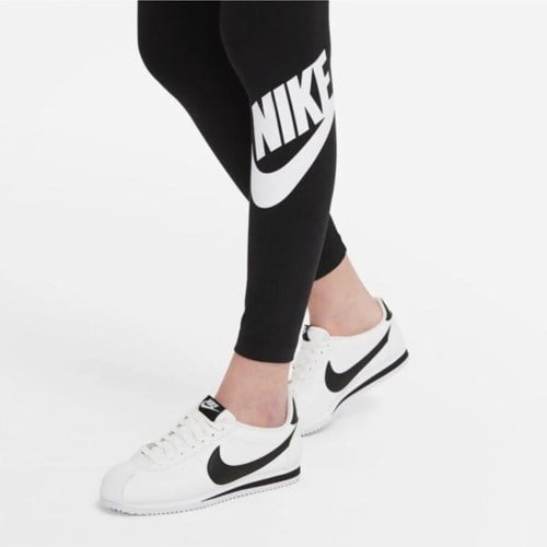 Nike Sportswear Essential Kadın Taytı Yüksek Belli ve Nefes Alabilir Kumaş ile Konforlu