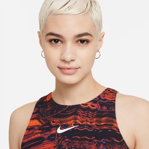 Nike Sportswear Kadın T-Shirt