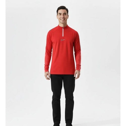 Nike Strike 22 Erkek Kırmızı Sweatshirt Dar Kesim Modern Stil ile Rahat Kullanım
