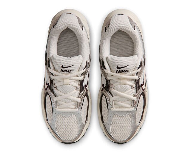 NIKE V5 RNR (GS) Genç Günlük Ayakkabı HQ6411-005 Gri