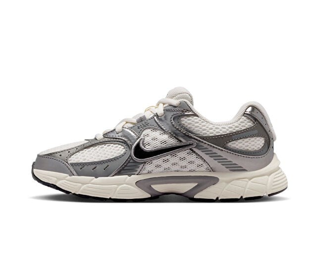 NIKE V5 RNR (GS) Genç Günlük Ayakkabı HQ6411-003 Siyah