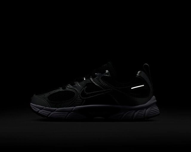 NIKE V5 RNR (PS) Çocuk Günlük Ayakkabı HQ6412-001 Siyah