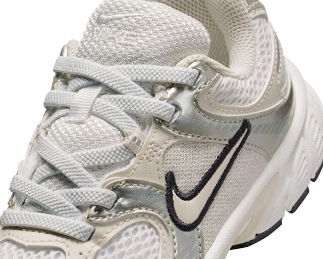 NIKE V5 RNR (PS) Çocuk Günlük Ayakkabı HQ6412-102 Beyaz