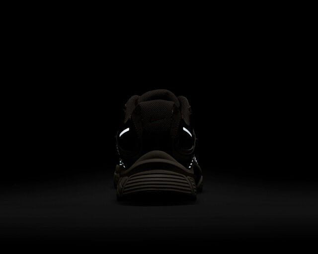 NIKE V5 RNR Unisex Günlük Ayakkabı HJ5228-600 Kırmızı