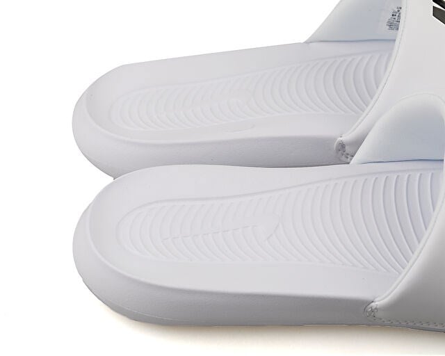NIKE VICTORI ONE SLIDE Erkek Terlik CN9675-100 Beyaz