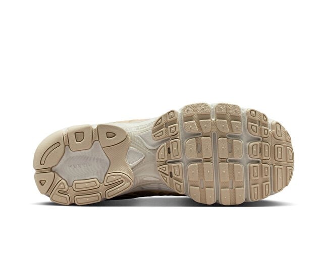 NIKE W AIR MAX MOTO 2K Unisex Günlük Ayakkabı HQ2056-111 Beyaz