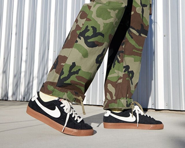 NIKE W BLAZER LOW '77 VNTG Unisex Günlük Ayakkabı FQ8060-001 Siyah