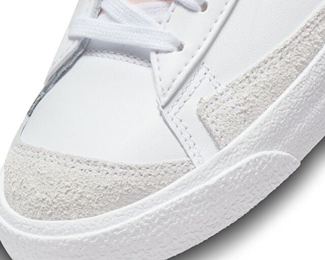 NIKE W BLAZER MID '77 Kadın Günlük Ayakkabı CZ1055-118 Beyaz