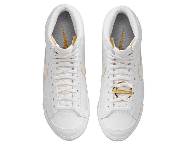 NIKE W BLAZER MID '77 Kadın Günlük Ayakkabı FB8475-100 Beyaz