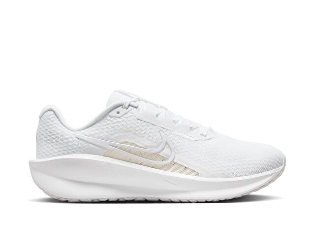 NIKE W DOWNSHIFTER 13 Kadın Koşu Ayakkabısı FD6476-101 Beyaz