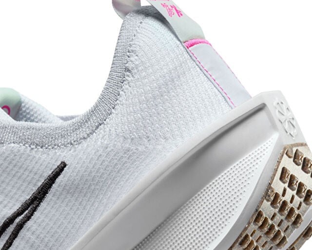 NIKE W INTERACT RUN Kadın Koşu Ayakkabısı FD2292-102 Beyaz