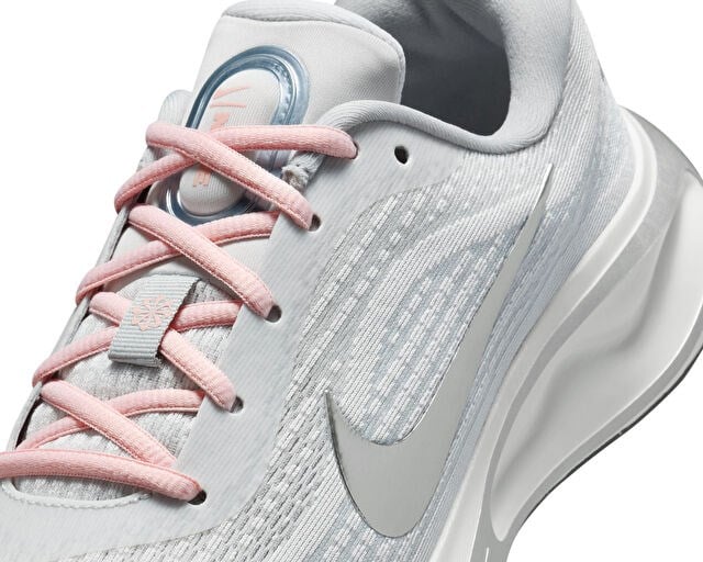 NIKE W JOURNEY RUN Kadın Koşu Ayakkabısı FJ7765-006 Beyaz