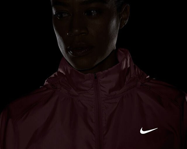 NIKE W NK TEMPO REPEL JKT Kadın Koşu Ceketi HV5769-654 Pembe
