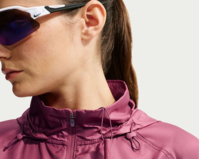NIKE W NK TEMPO REPEL JKT Kadın Koşu Ceketi HV5769-654 Pembe