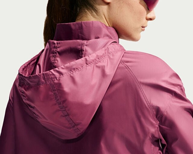 NIKE W NK TEMPO REPEL JKT Kadın Koşu Ceketi HV5769-654 Pembe