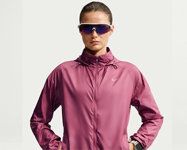 NIKE W NK TEMPO REPEL JKT Kadın Koşu Ceketi HV5769-654 Pembe