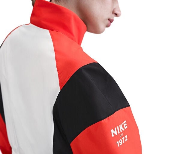 NIKE W NSW CLSSC WVN REMIX LTWT PO Kadın Günlük Çeyrek Fermuarlı Ceket IH8478-133 Beyaz