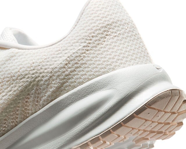 NIKE W RUN DEFY Erkek Koşu Ayakkabısı HM9593-107 Beyaz